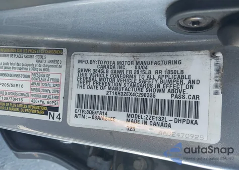 2004 Toyota Matrix Standard z USA, uszkodzony, nr VIN 2T1KR32EX4C298335
